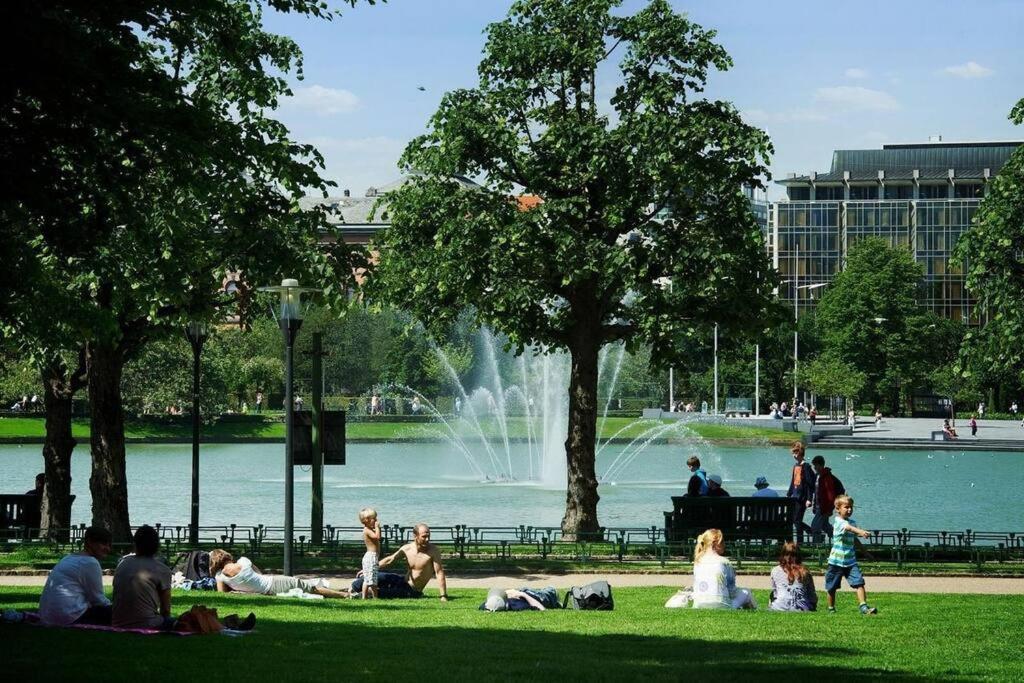New! Modern City Apt: Central W/ Private Entrence Leilighet Bergen Eksteriør bilde